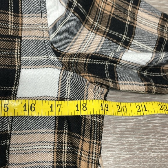 NWOT C&C California Long Sleeve Button Down Flannel Shirt M - Picture 9 of 16